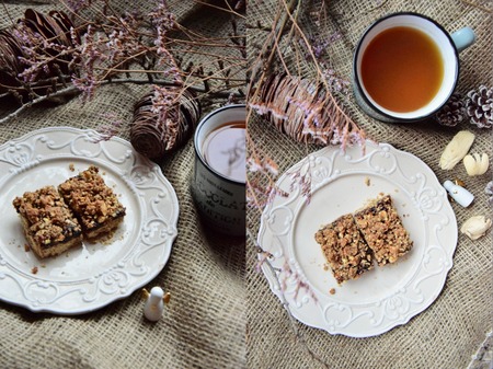 Irresistible strawberry jam bars